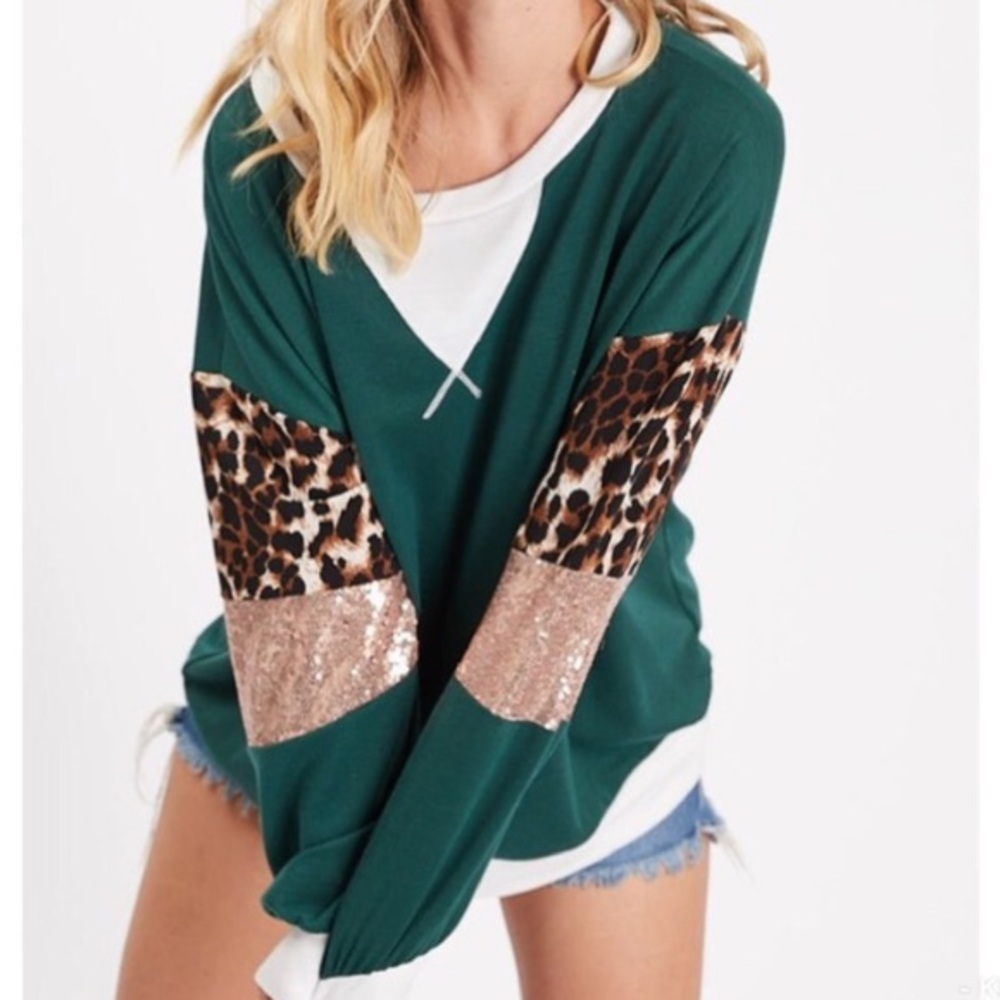 French terry top with detail sleeves